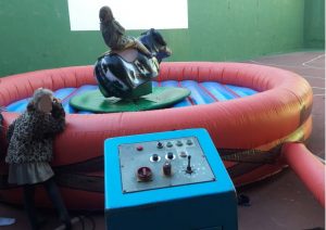 toro mecánico alquiler parque infantil